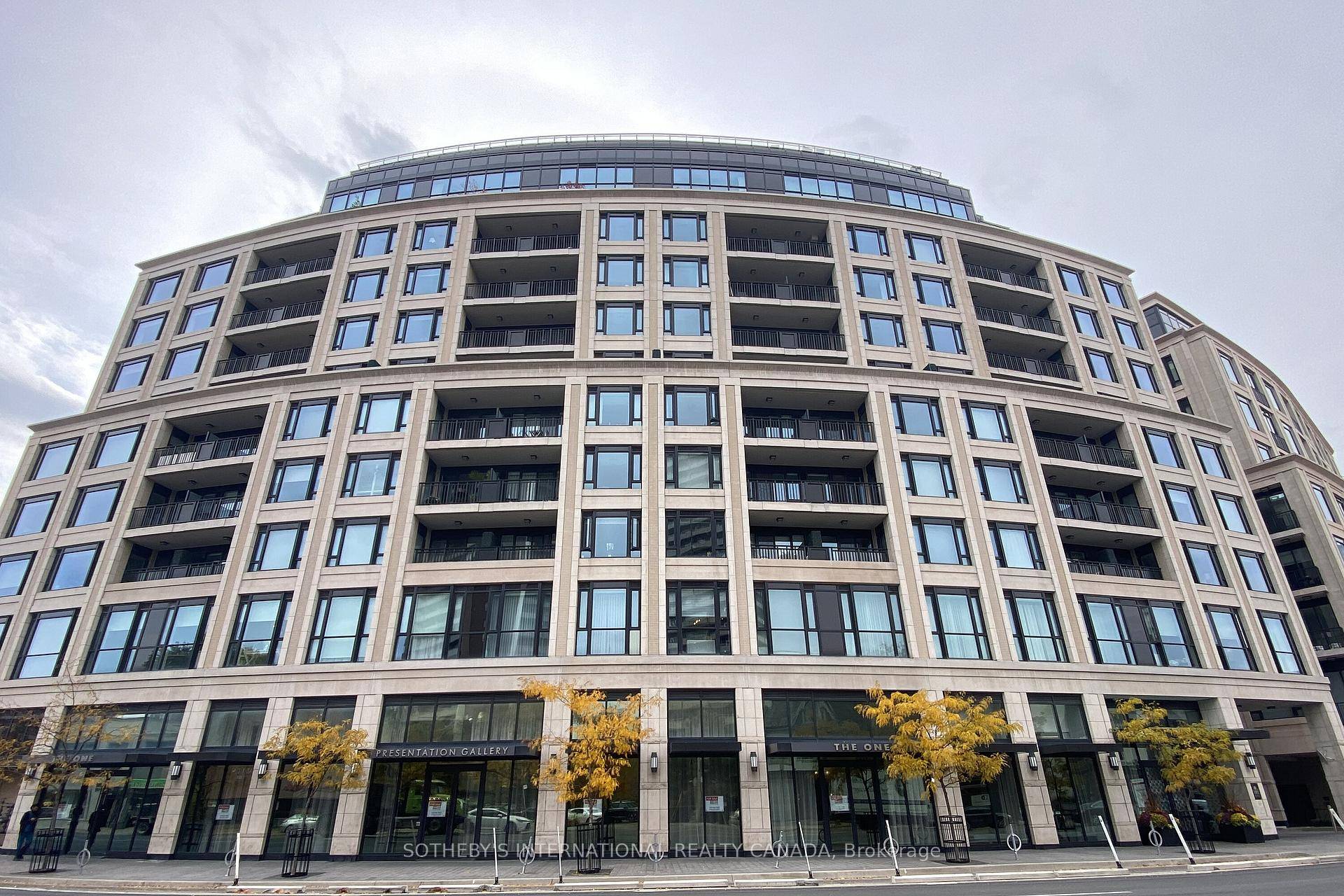 Available Jan 2, 2026. This elegant suite spans 1, 200 SF and features a spacious kitchen with a large countertop, high end finishes, 9' ceilings, and fully integrated Miele appliances, ...