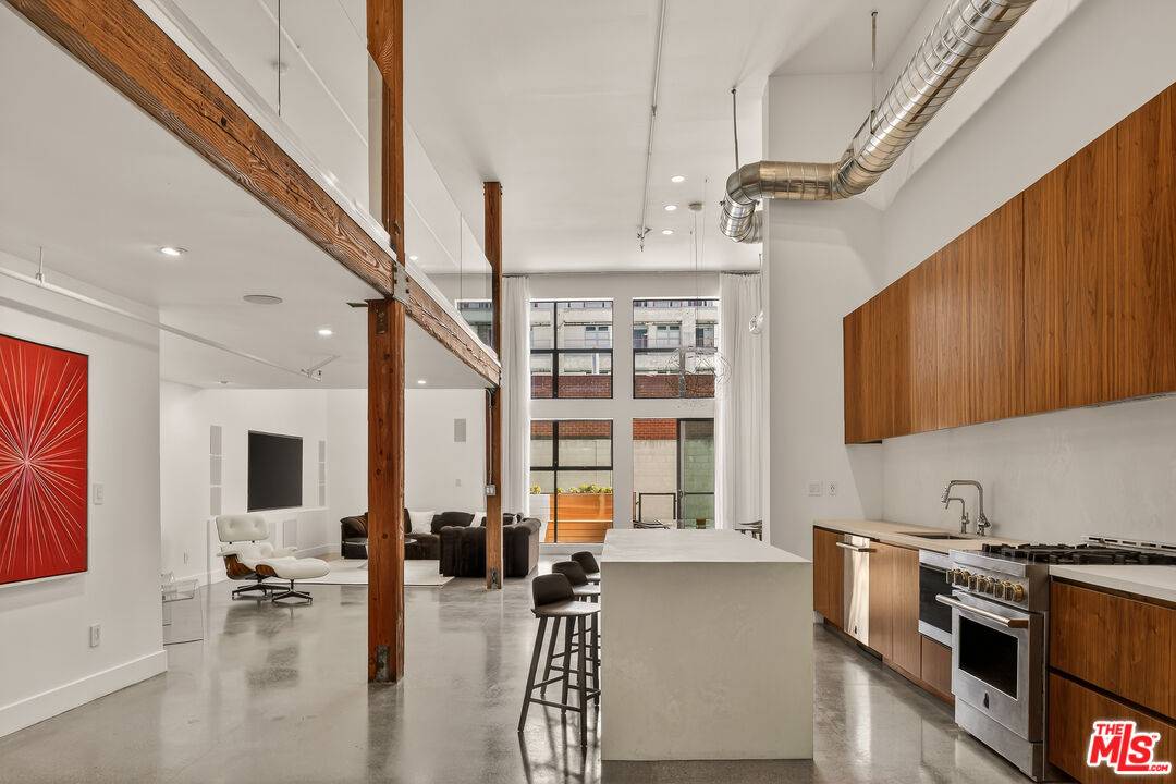 4115   Glencoe Ave 2BR Marina Del Rey La