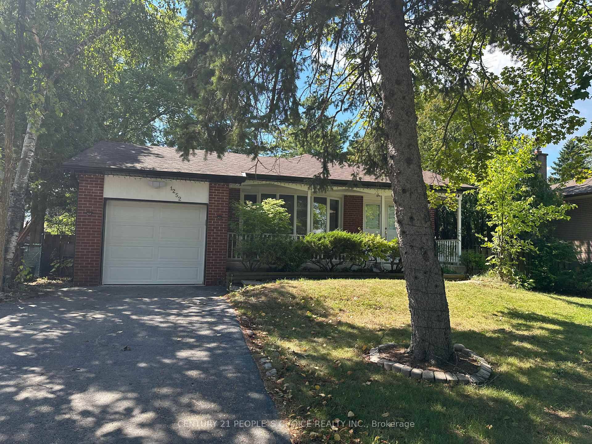 Amazing Opportunity To Own A Solid Brick Bungalow In The Highly Sought After College Park Community !