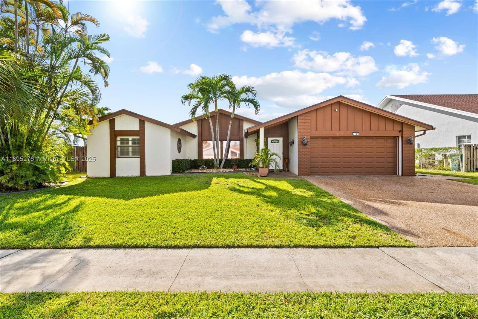 Welcome to 2141 NW 70th Lane in Margate, Florida.