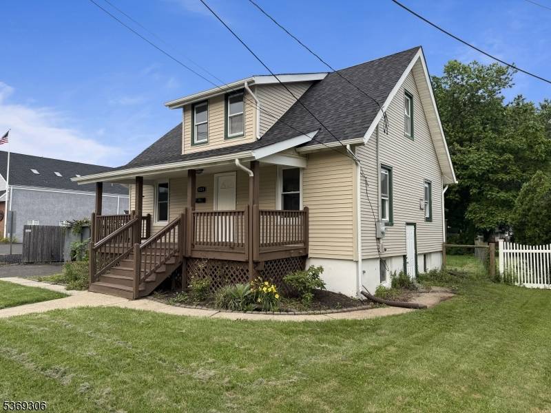 606 Vosseller Ave is a one family house located in the Bound Brook township of Somerset County NJ.