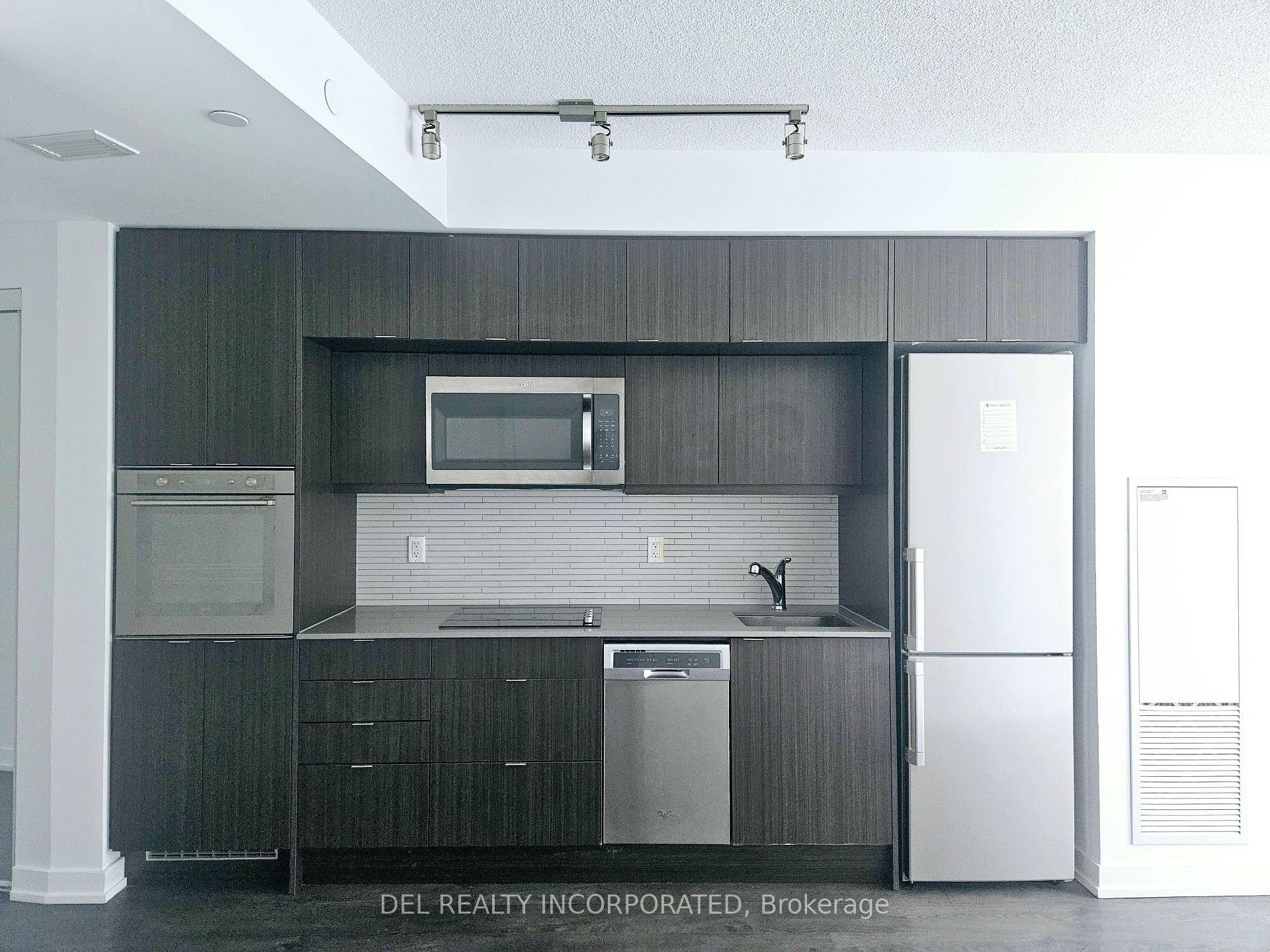 AVAILABLE FOR OCCUPANCY BY MAY 15 This luxury 1 Bedroom and 1 Bathroom condo suite offers 582 square feet of open living space.