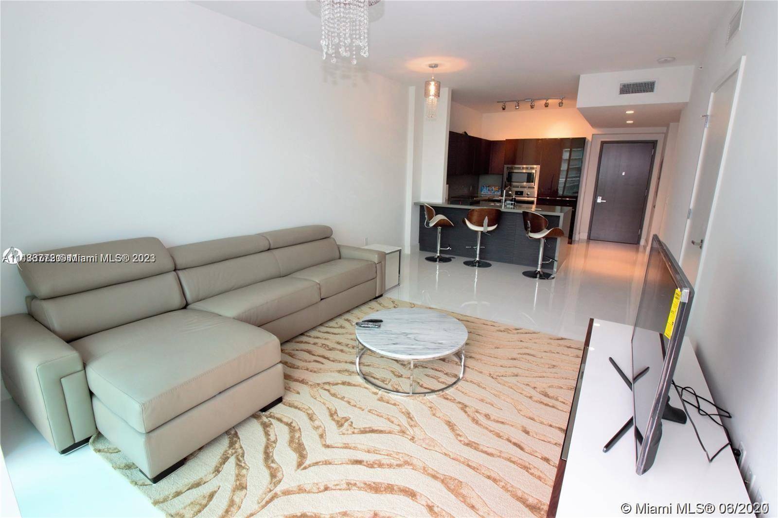 Unit 3403 is a beautiful one bedroom plus den which has been meticulously furnished to create an elegant modern and functional space in the center of Brickell walking distance to ...