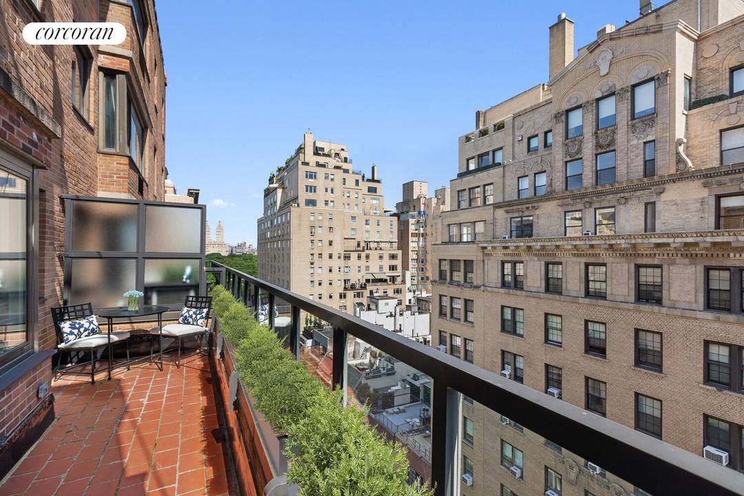 Triple Mint, Gut Renovated, High Floor 1 bedroom, 1.