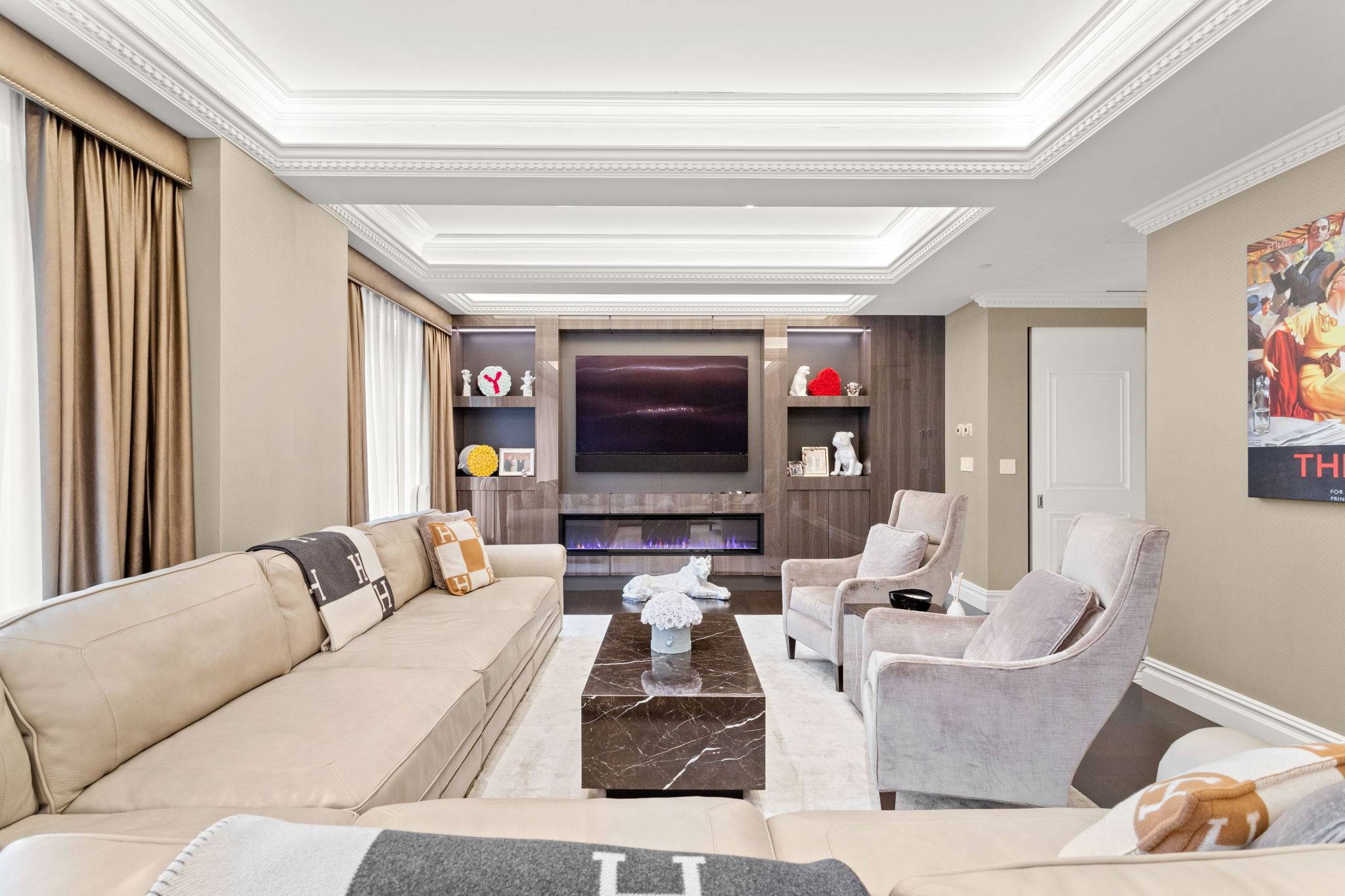 Luxury Living in the Heart of Greenwich Village A Prestigious Gold Coast Condo Nestled in the heart of Greenwich Village, this prestigious Gold Coast luxury condo is the epitome of ...
