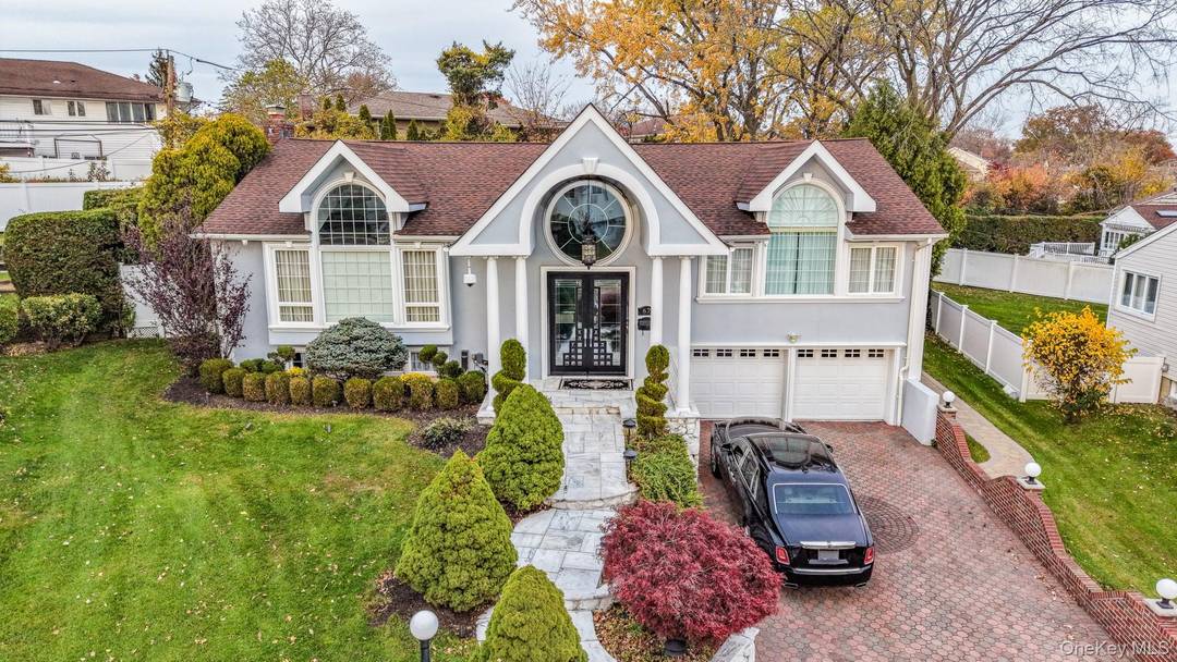 Welcome to this stunning luxury residence at Manhasset Hills a beautifully maintained 4 bedroom home that exudes timeless elegance and modern comfort.