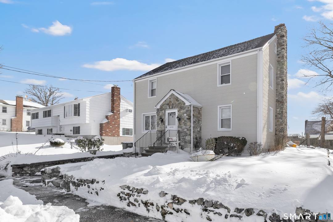 The possibilities are endless in this beautiful center hall colonial located in the North End of Bridgeport.