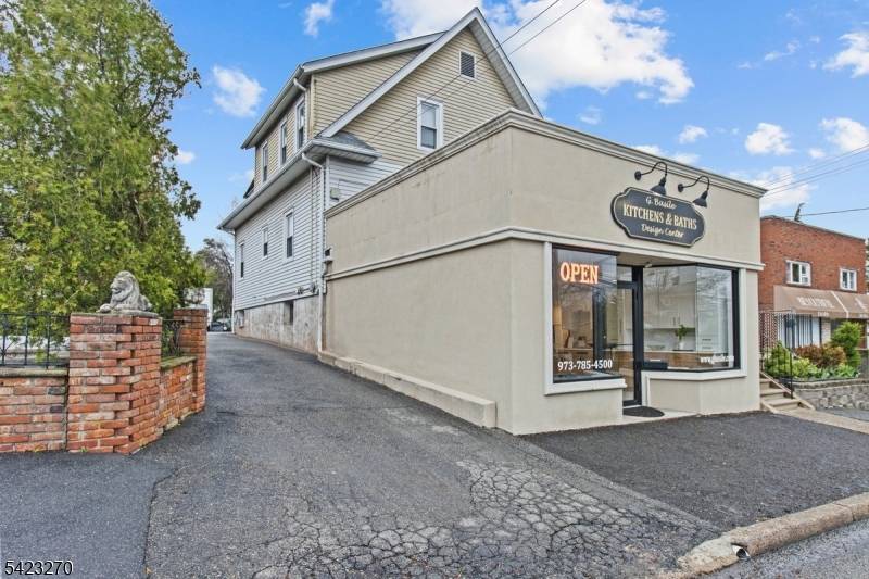 ONE OF A KIND PROPERTY ! ALL BEAUTIFULLY RENOVATED !