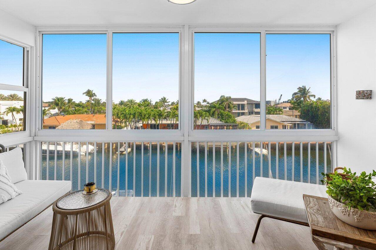 Building has completed all certification requirements, no special assessments, low HOA !