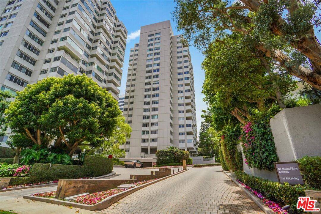 865 Comstock Ave 1BR Westwood La