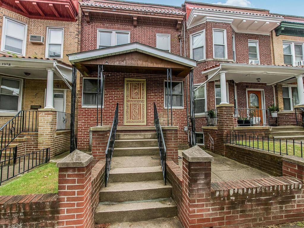 Welcome to this stunning single family brick townhouse located in the highly sought after Morris Park section of the Bronx.