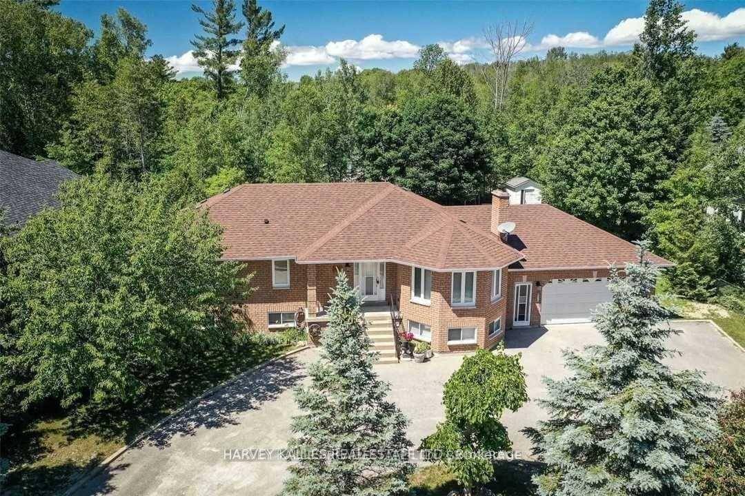 Spectacular Custom Built Bungalow In Allenwood Beach Area, Few Minutes Walk To Beach.