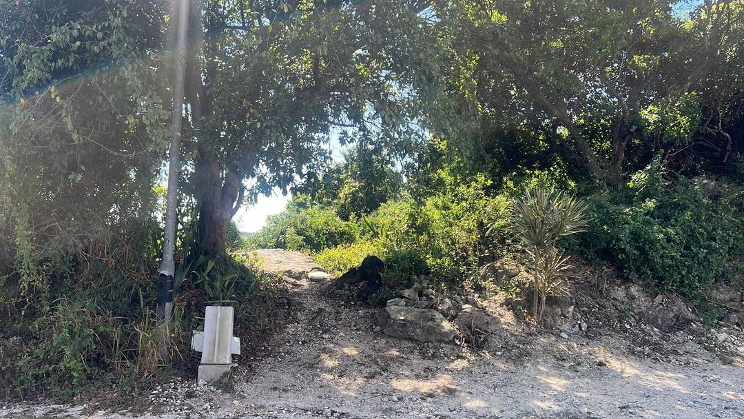 GARDEN HILLS Land New-Providence