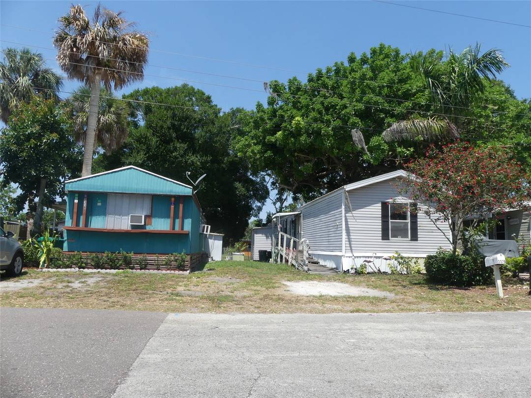 Palm Drive Trailer Park presents a compelling Value Add investment opportunity located just 4 miles from downtown Okeechobee, offering residents convenient access to local services, retail, and employment centers.