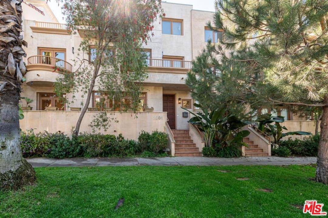 2004   Idaho Ave 3BR Santa Monica La
