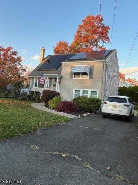 Welcome to this inviting and beautifully maintained residence, ideally located in the heart of Middlesex Borough.