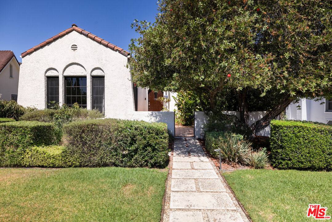 851 Masselin Ave 3BR Hancock Park La
