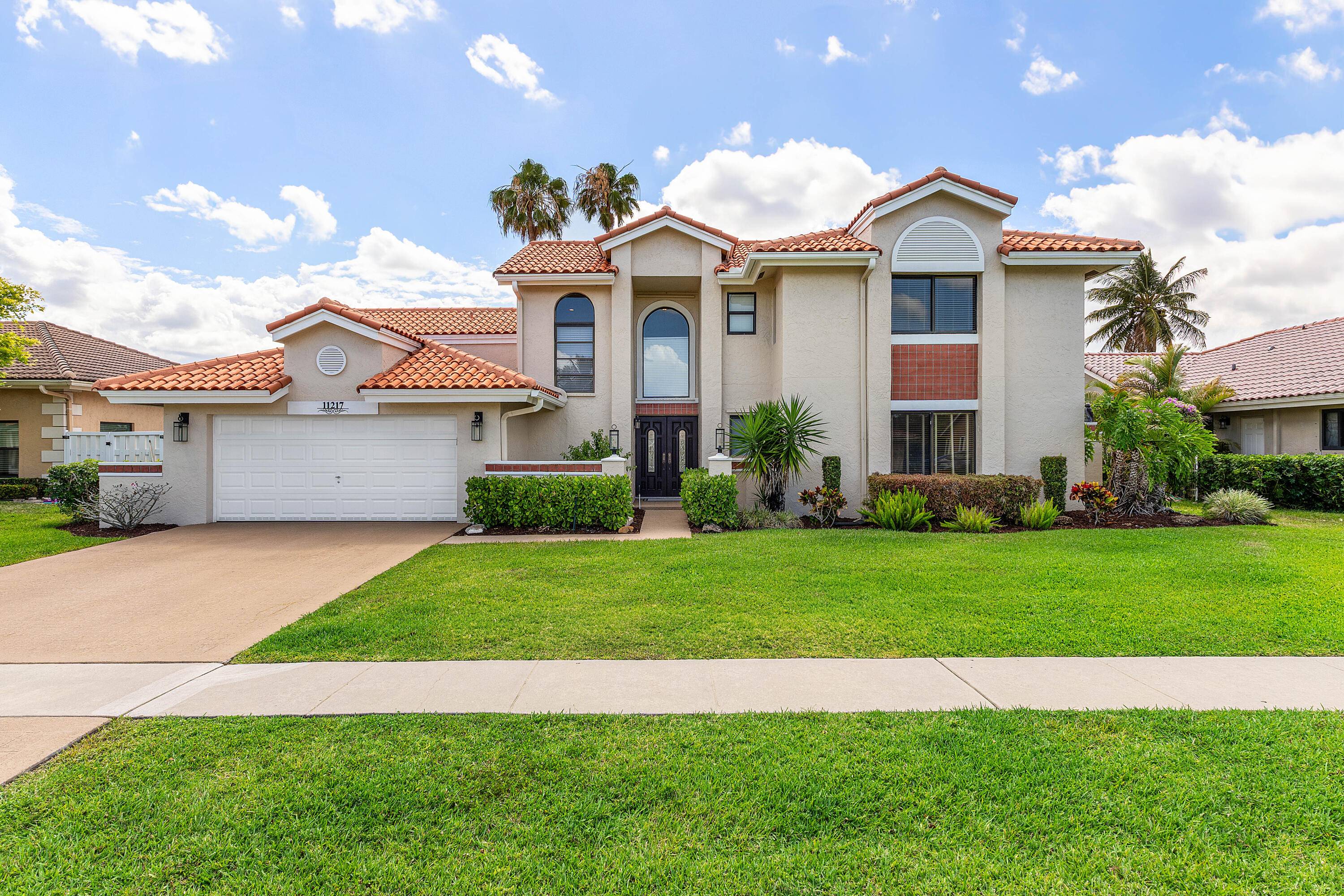 Completely remodeled 5 bedroom 3.