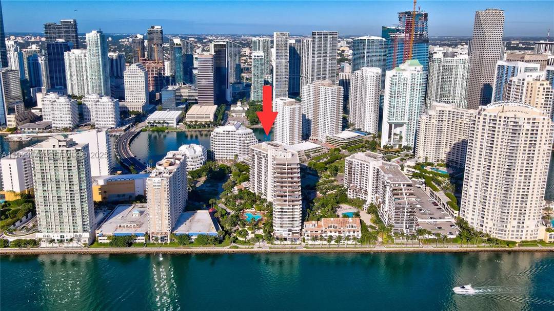 SPECTACULAR BRICKELL KEY VALUE !