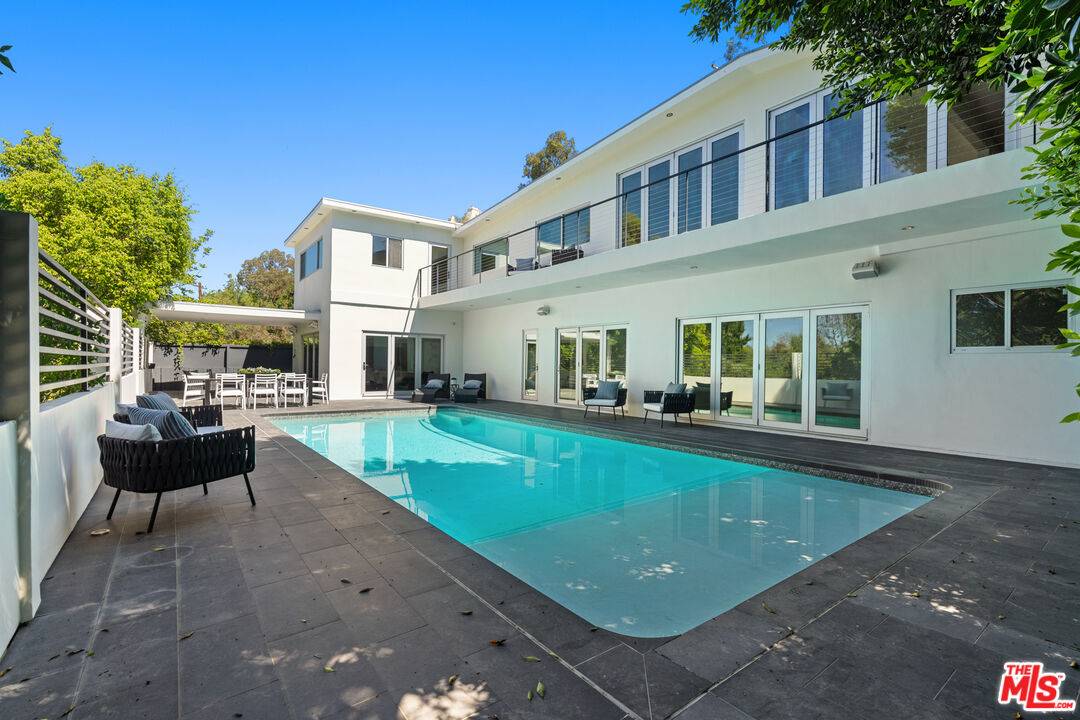 7470 Woodrow Wilson Dr 4BR Hollywood Hills East La