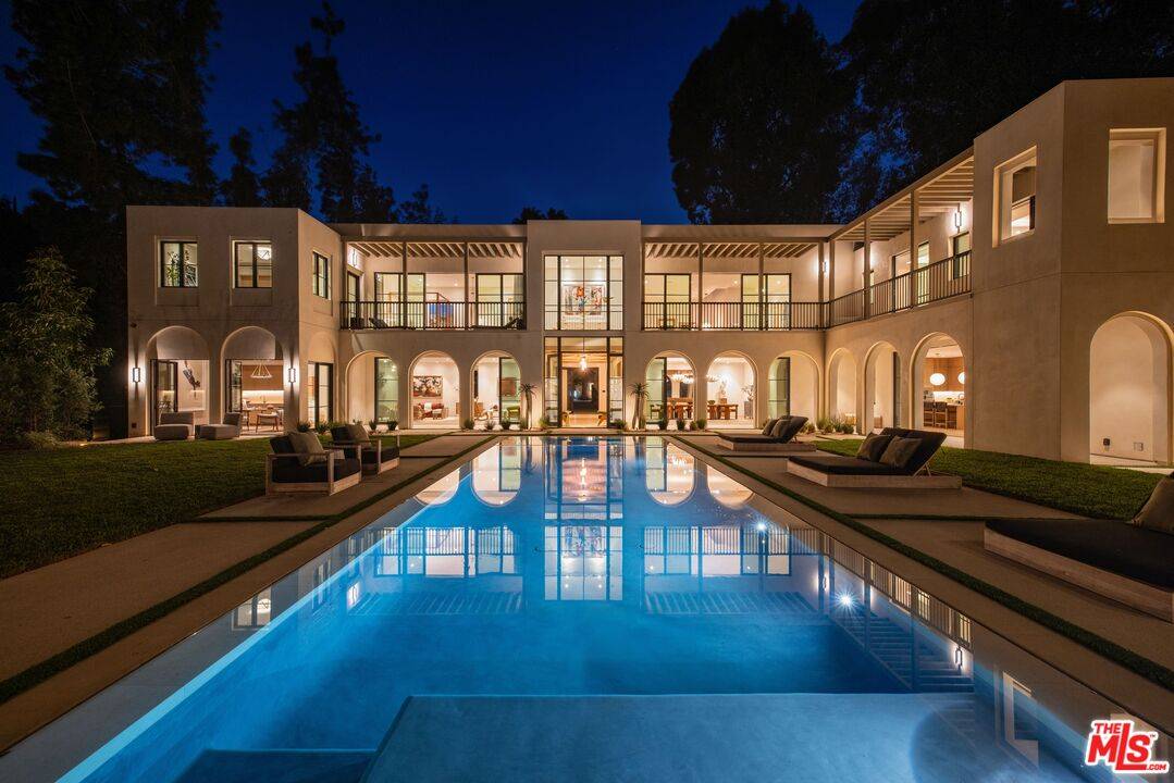 9951   Liebe Dr 9BR Beverly Hills Post Office | B.H.P.O. La