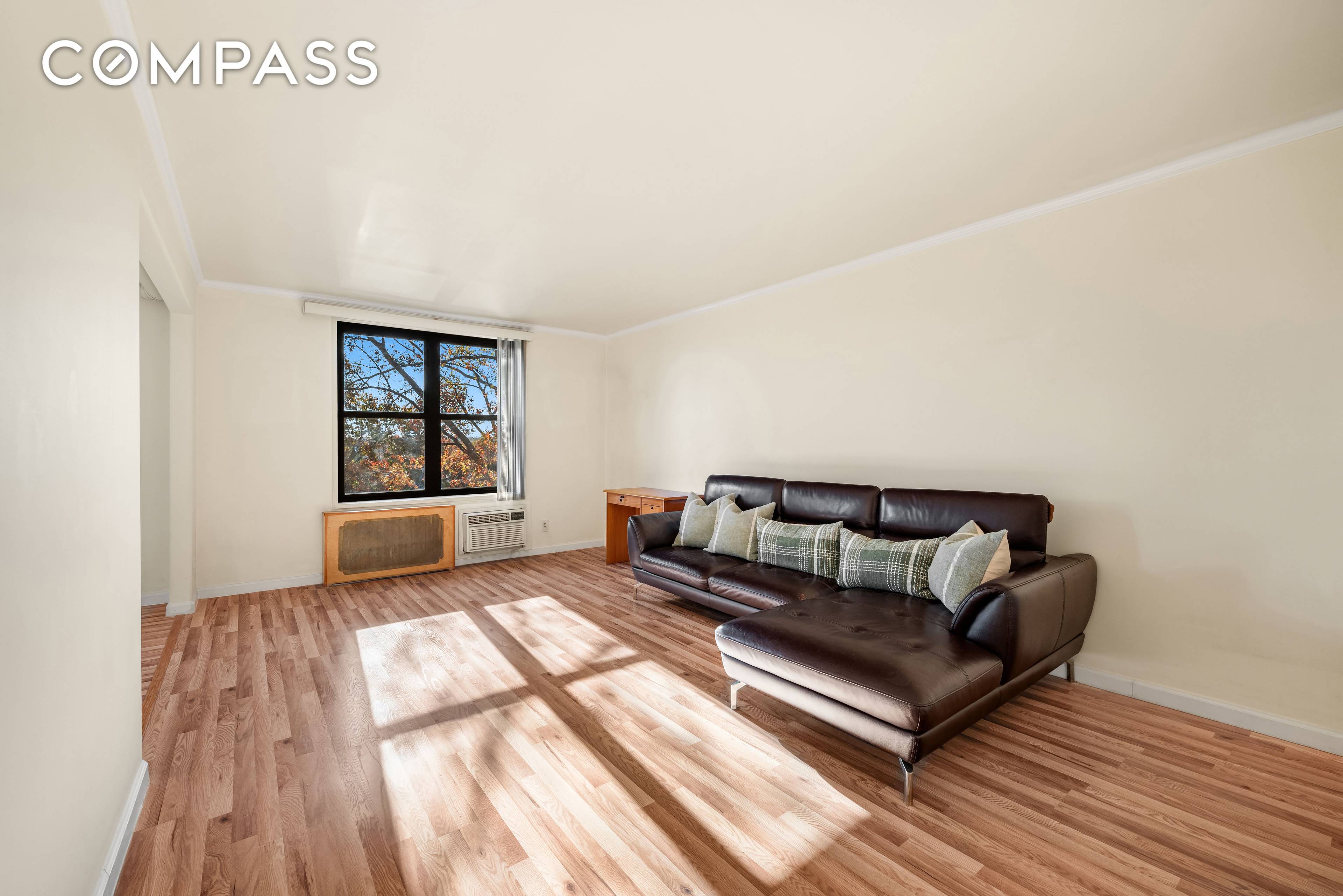 Life is enjoyable in this move in ready one bedroom apartment off Kissena Blvd.