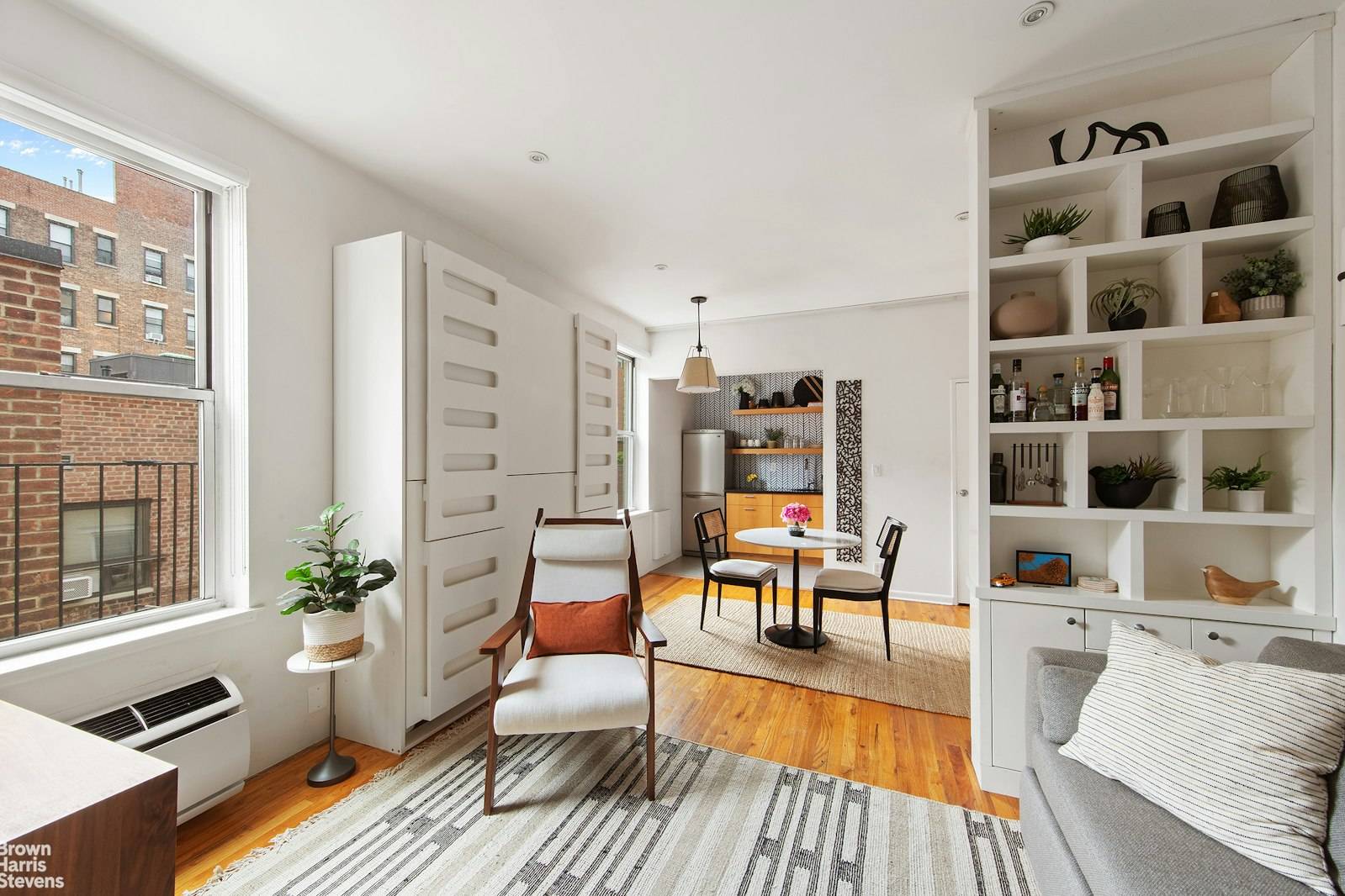 BRIGHT TURNKEY UPPER WEST SIDE STUDIO BEST studio on the market !