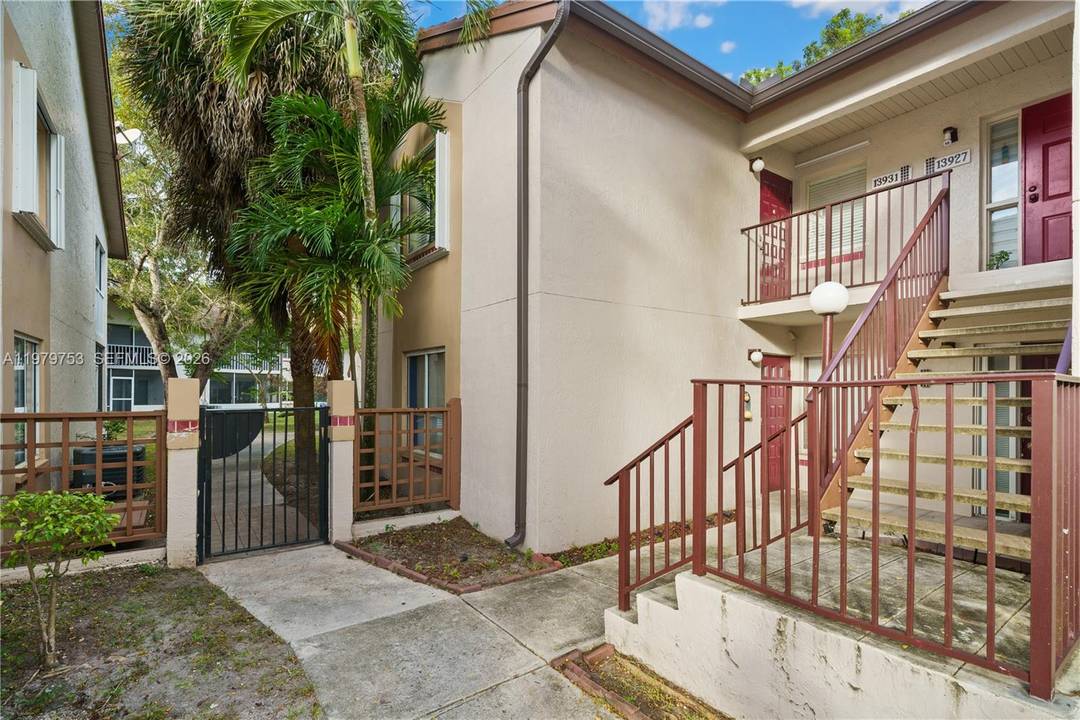 Meticulously maintained corner unit condo in West Kendall with two master suites, walk in closets, updated baths, and volume ceilings.