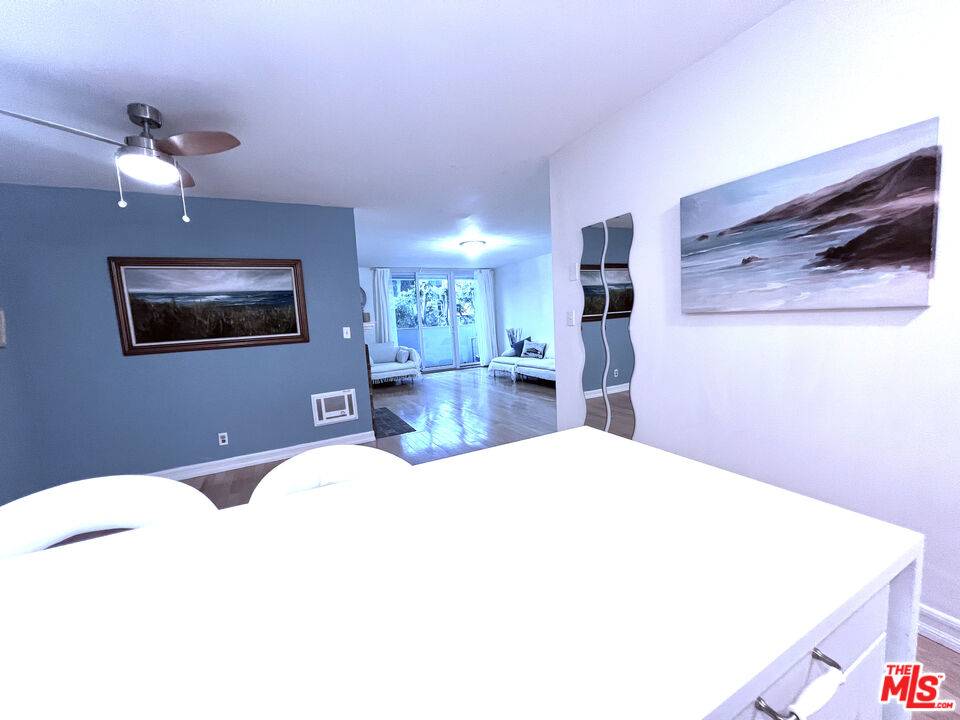 11645   Montana Ave 2BR Brentwood La