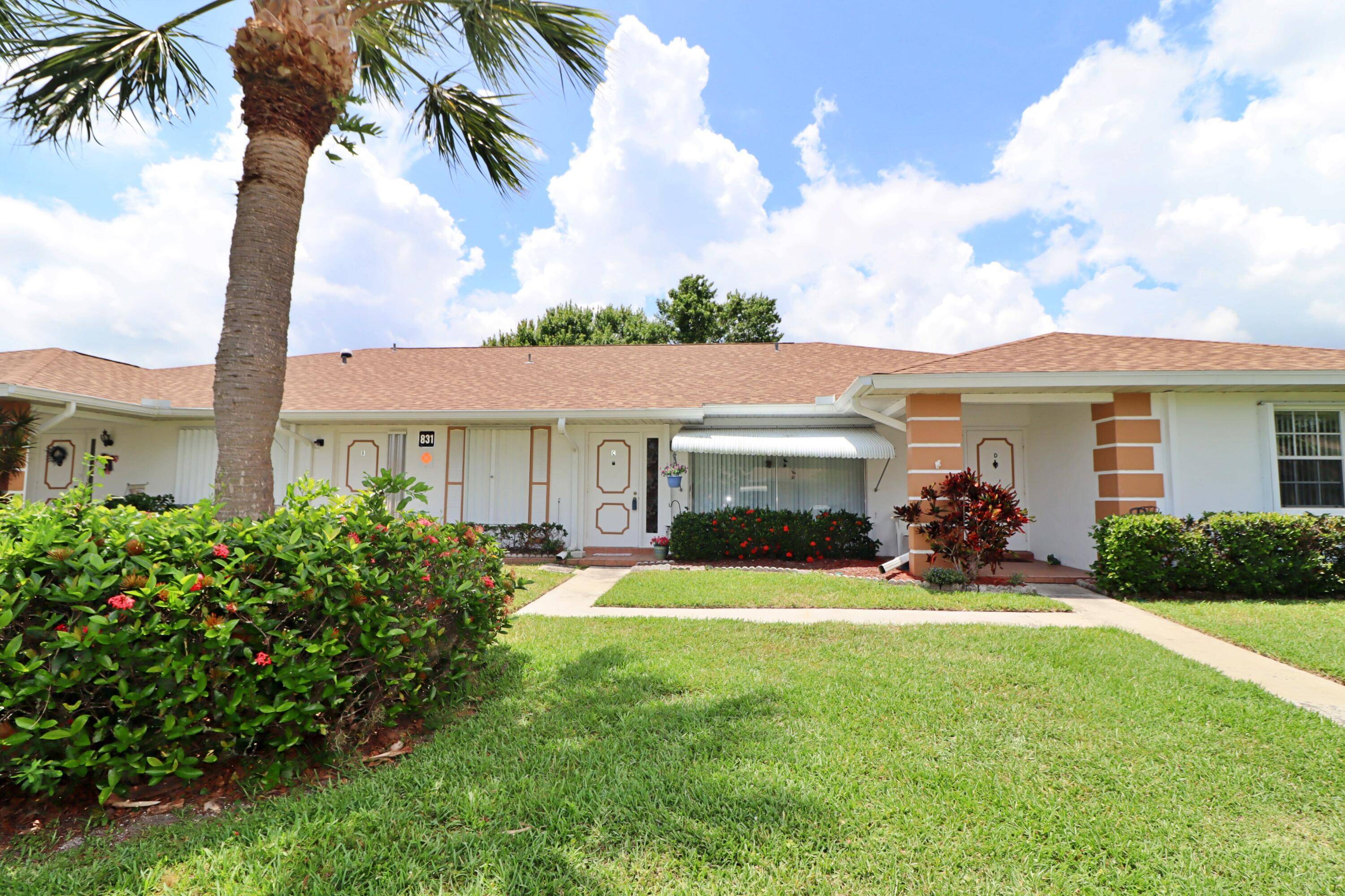Spacious 1 bedroom, 1. 5 bath condo in High Point of Fort Pierce.