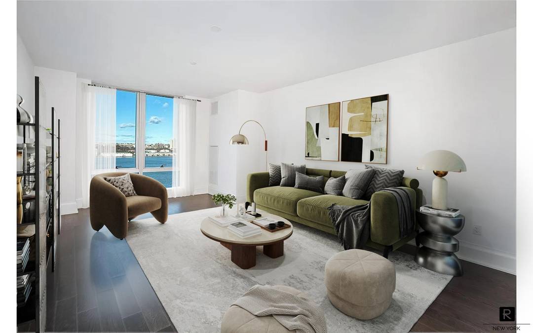 Elevated above Riverside Boulevard, this residence offers three bedrooms, three and a half baths, and unobstructed Hudson River panoramas from its prized west facing exposure.