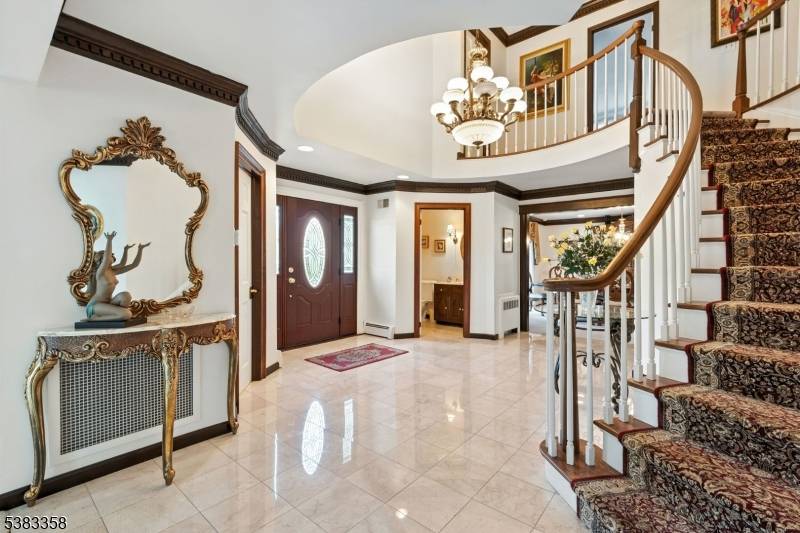 Battle Ridge Trl Totowa Boro New Jersey Single-Family