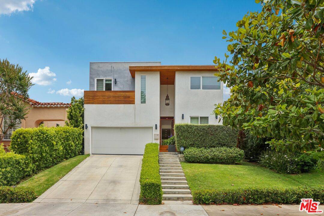 2346   Manning Ave 4BR La