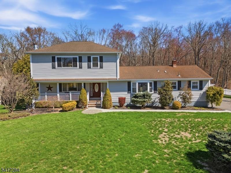 Welcome to this pristine 3bedroom 4br septic, 2.