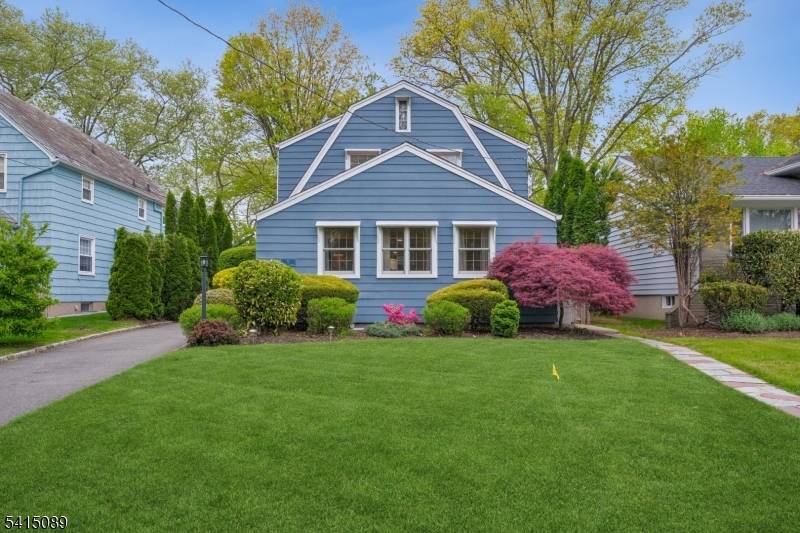 Home sweet home in Maplewood !
