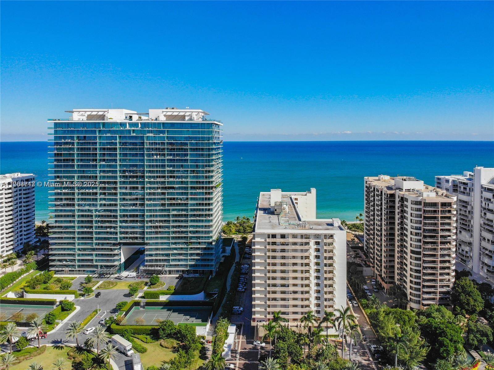 This is a very big 2x2 unit in a great building on the beach.
