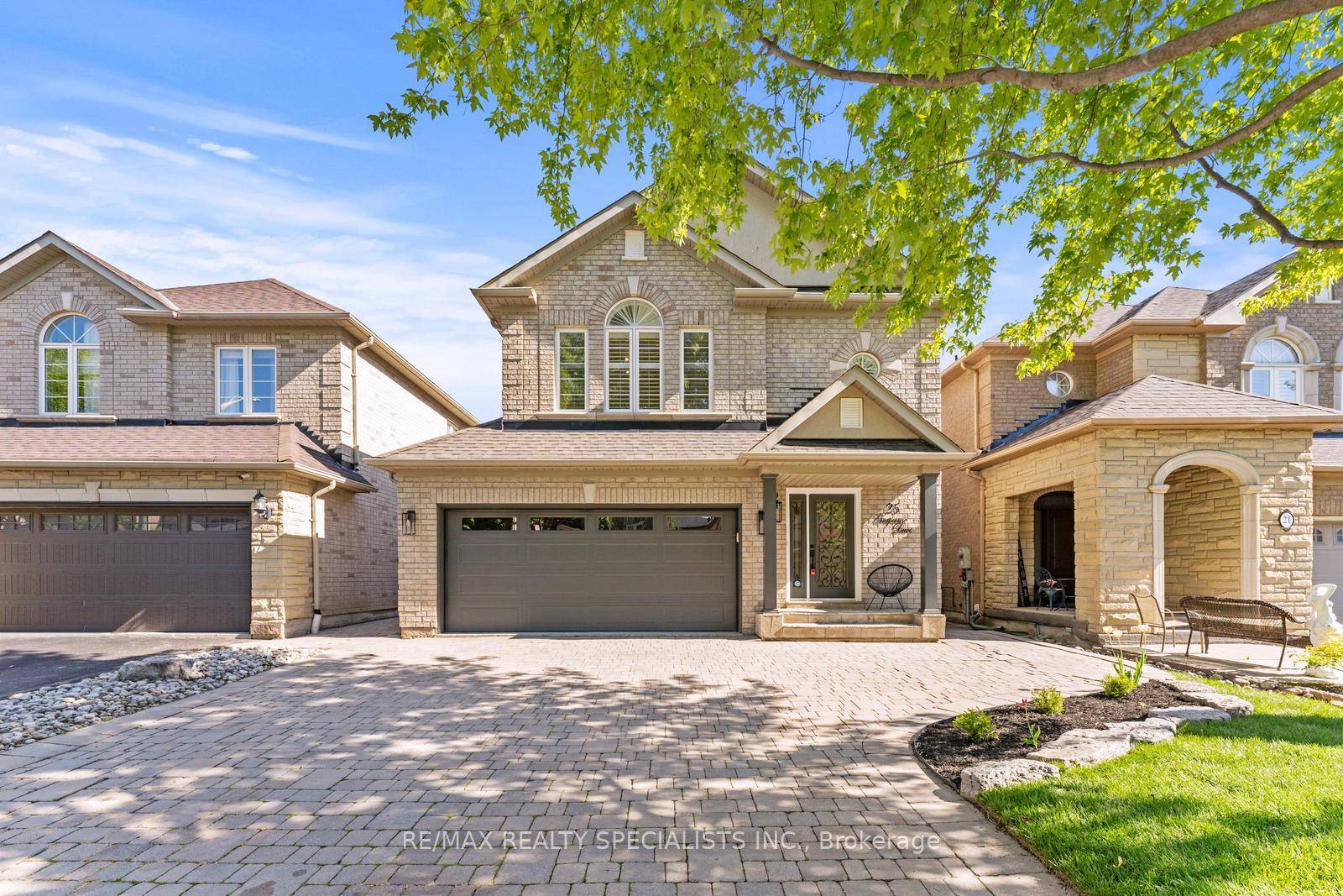Welcome To This Exquisitely Upgraded Home Located In A Highly Desirable Family Neighbourhood Close To All Amenities amp ; Schools.