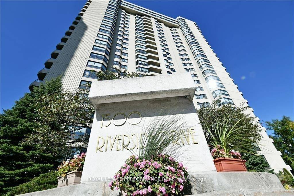 Welcome to The Riviera, one of the most sought after gated communities, offering an upscale lifestyle with exceptional amenities and a prime location just steps from Hurdman Station and the ...