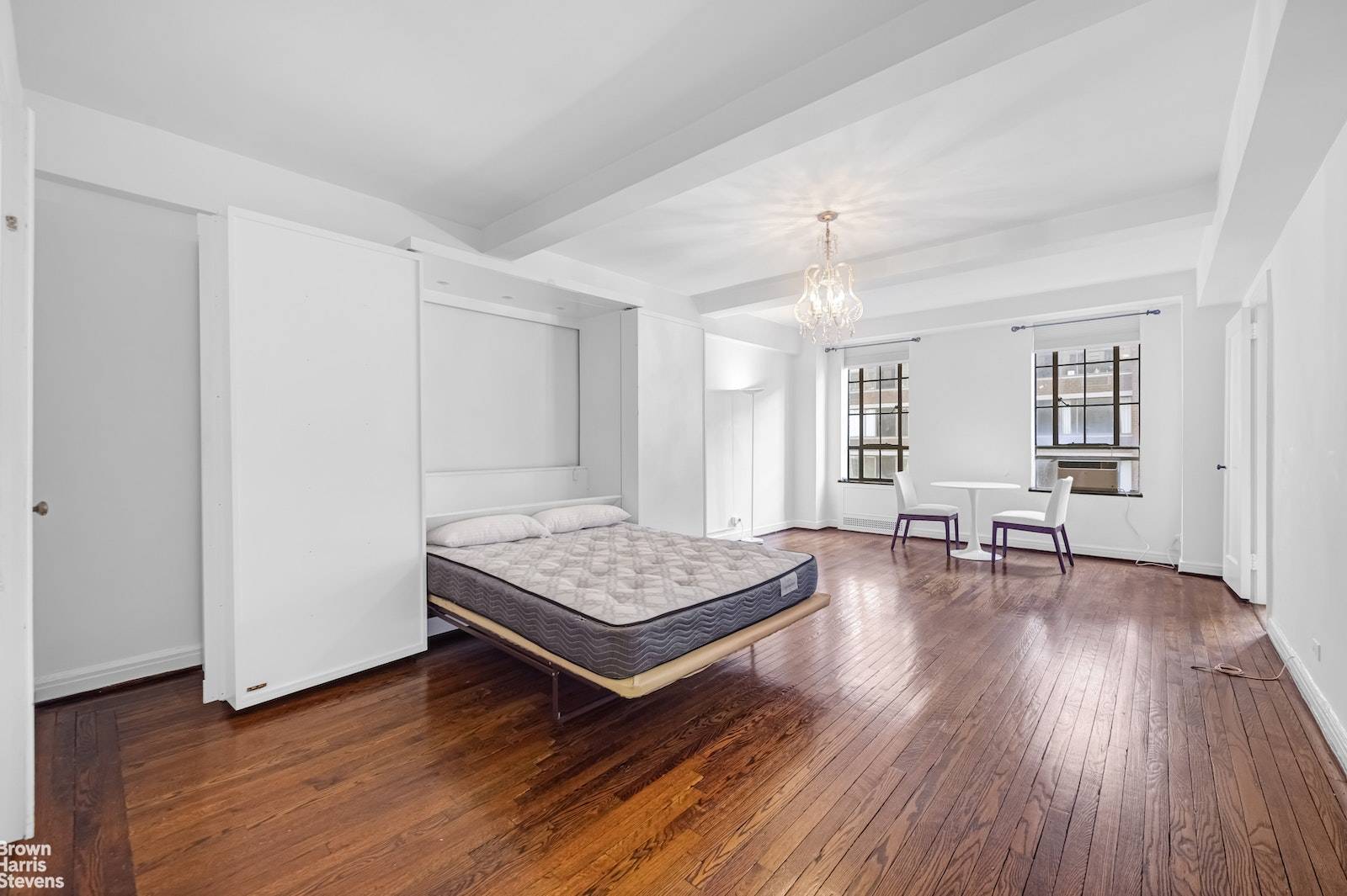 Built in 1931, the Parc Vendome, designed by Farrar amp ; Watmough is an elegant pre war condominium in the heart of New York City.