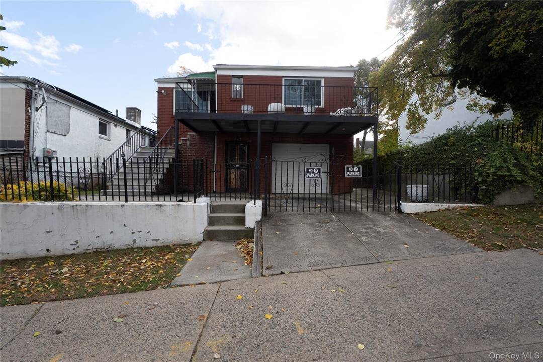 Welcome to 1616 Hammersley Avenue in the Bronx a versatile two family property offering excellent potential for both home buyers and investors.