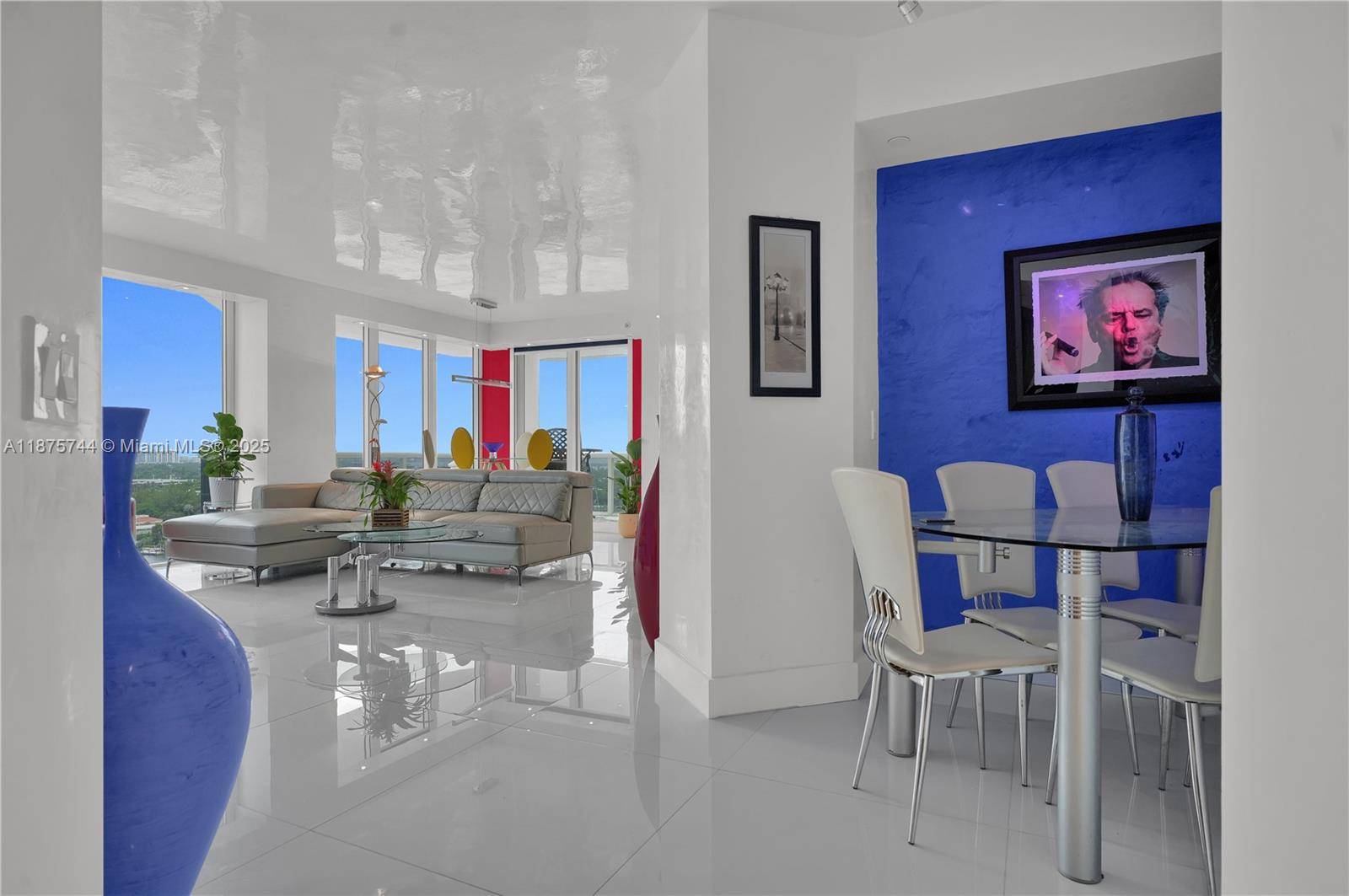STOP. YOU VE ARRIVED. ONE OF THE MOST SOUGHT AFTER RESIDENCES IN THE BLUE DIAMOND THE ICONIC 05 LINE.