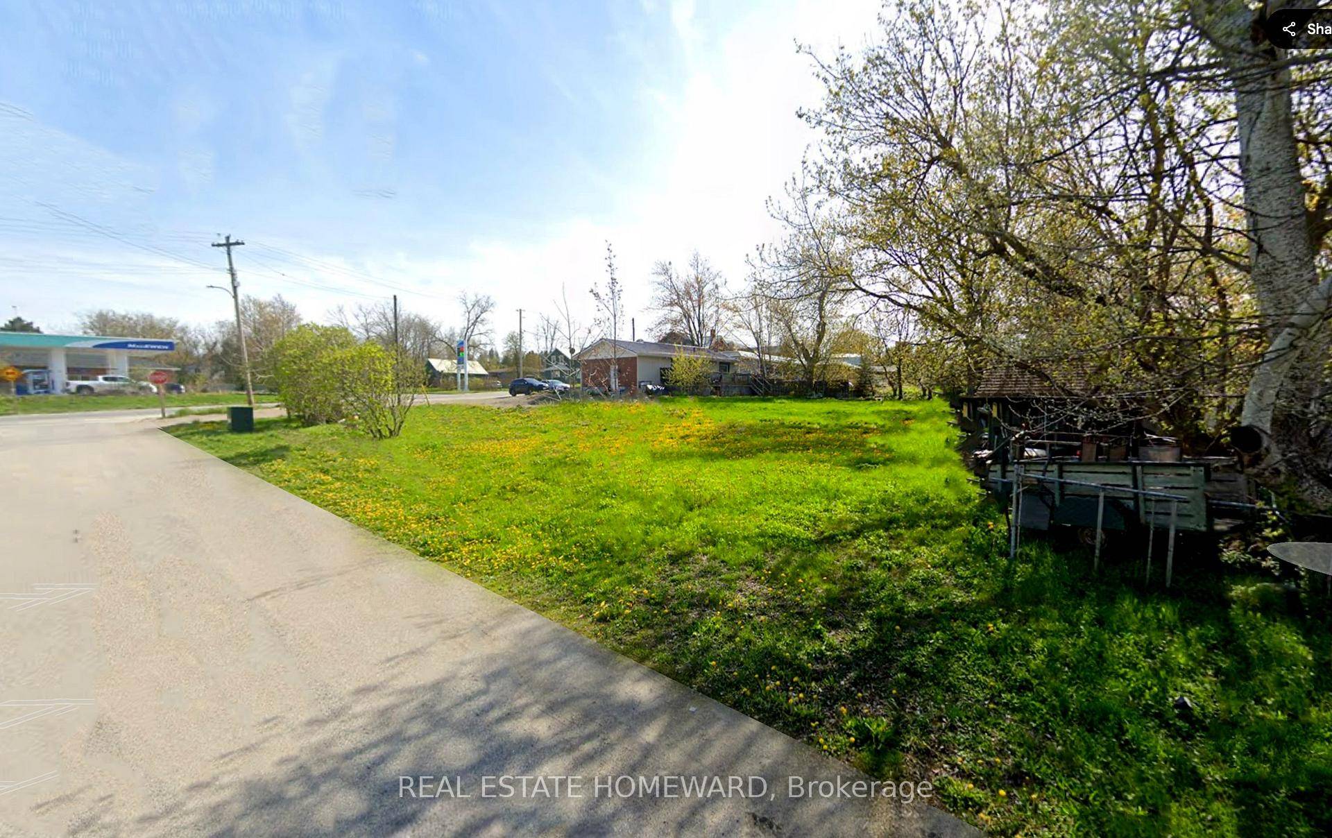 One of the only corner lots, cornering on 4 affluent townships Mulmur, Mono, Adjala and Tosorontio, zoned for both commercial and residential use in all of Dufferin and Simcoe County.