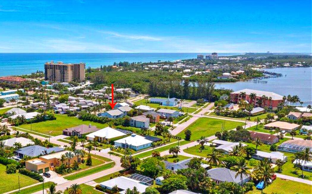 Great investment opportunity on South Hutchinson Island.