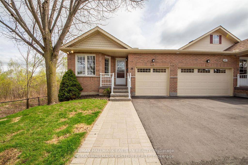 Affordable, maintenance free 2 2 bedroom, bungalow style condominium in Peterborough's west end.