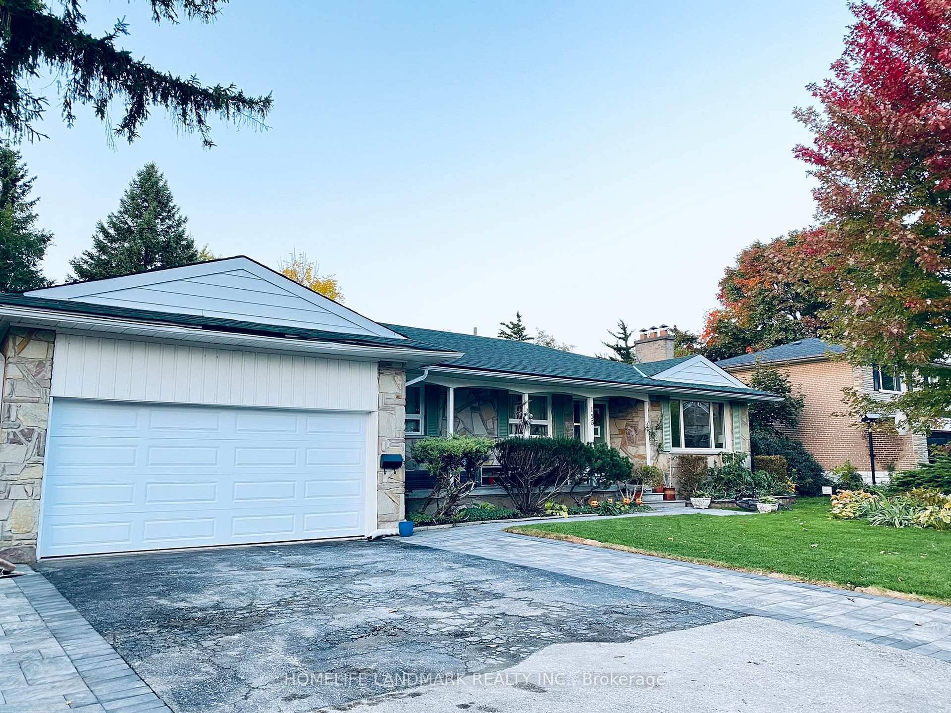Renovated Modern 3Bdrms 2Bath With Large Living And Family Room On Main Floor For Lease In The Sought After Guildwood Community !