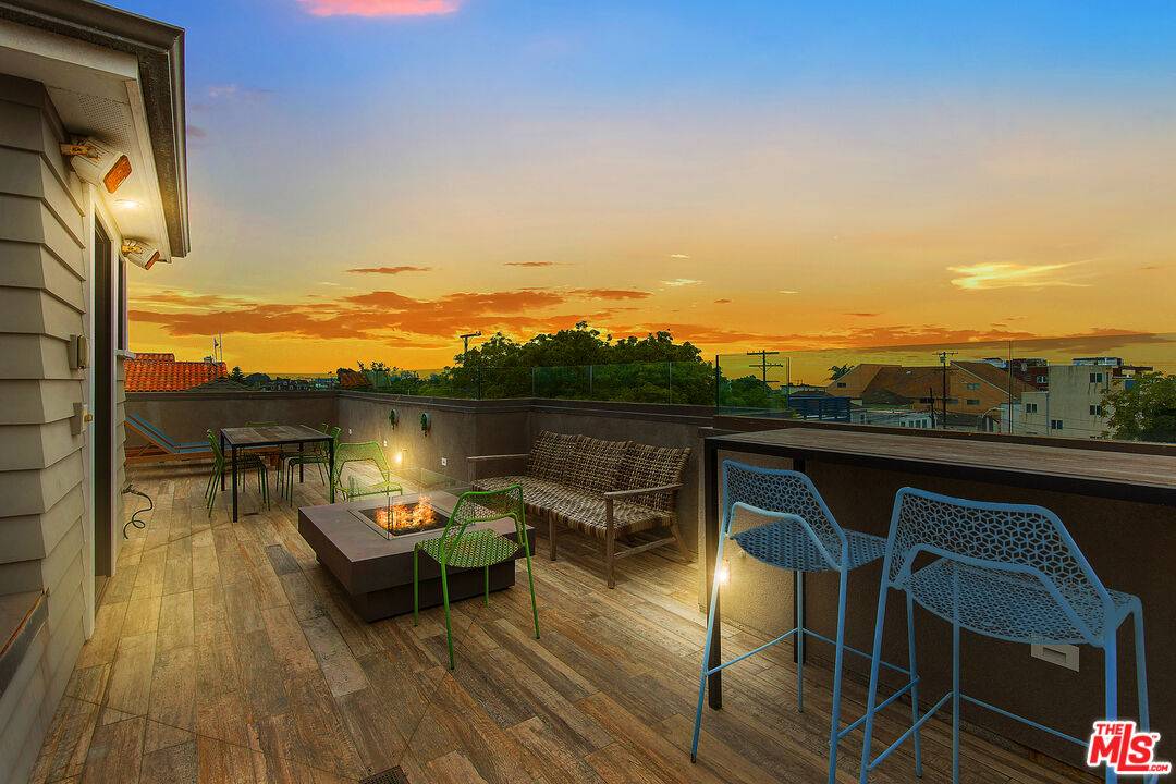 106   Dudley Ave 4BR Marina Del Rey La