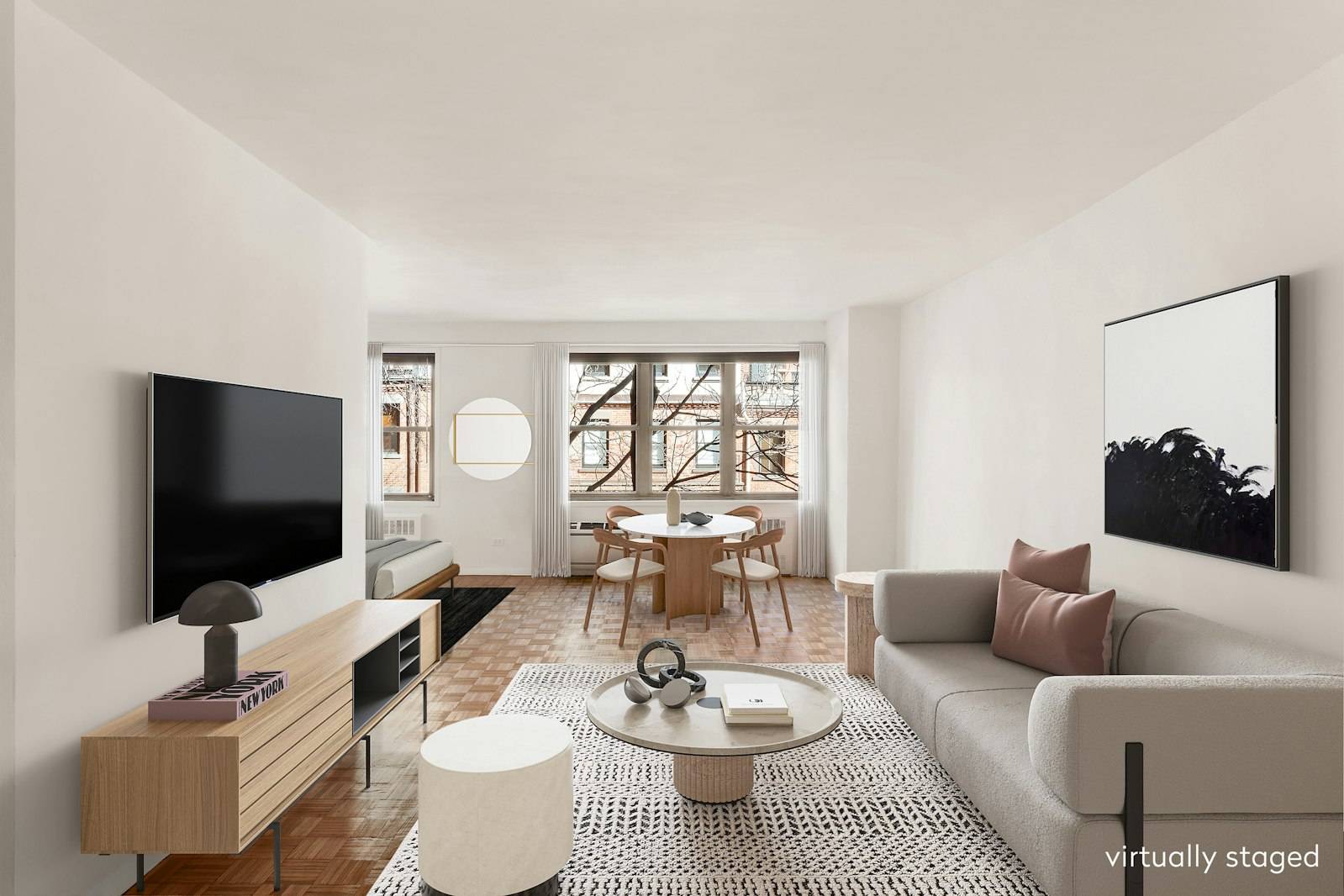 This spacious and sunny alcove studio apartment is situated on Park Avenue in a full service co op in the heart of Carnegie Hill, a prime and convenient location.
