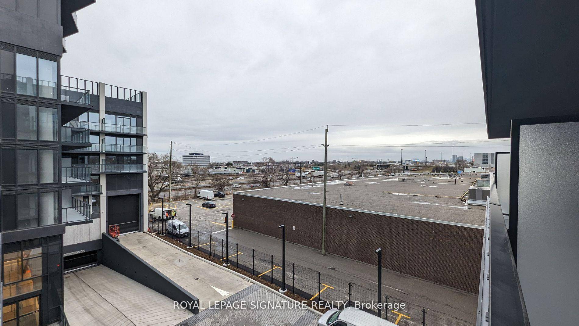 Welcome to 36 Zorra St 408 !