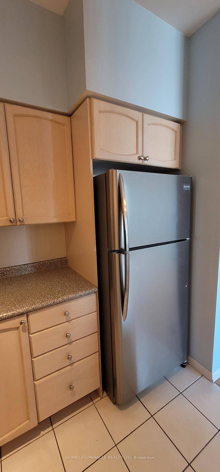 661 Sq Ft 1 Bed Fits King 2 Baths W Owned Parking And 40 SqFt Private Balcony.
