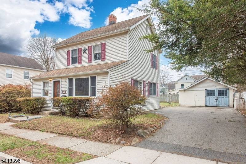 Step inside this charming 3 bedroom Colonial and you're welcomed by a foyer entry with a convenient coat closet and a versatile multi purpose room just off the entrance, perfect ...